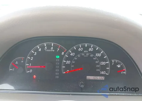 2005 Toyota Camry Le z USA, uszkodzony, nr VIN 4T1BE32K75U947672